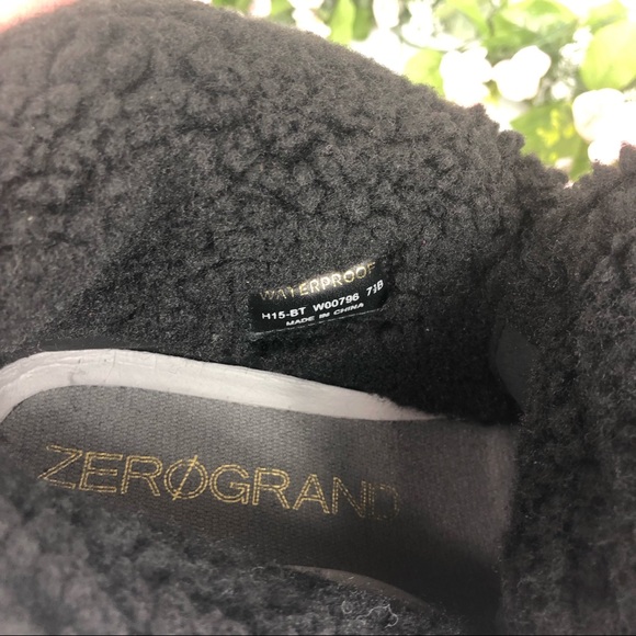 Cole Haan Faux Fur ankle boots size 7 1/2 B - Picture 7 of 8